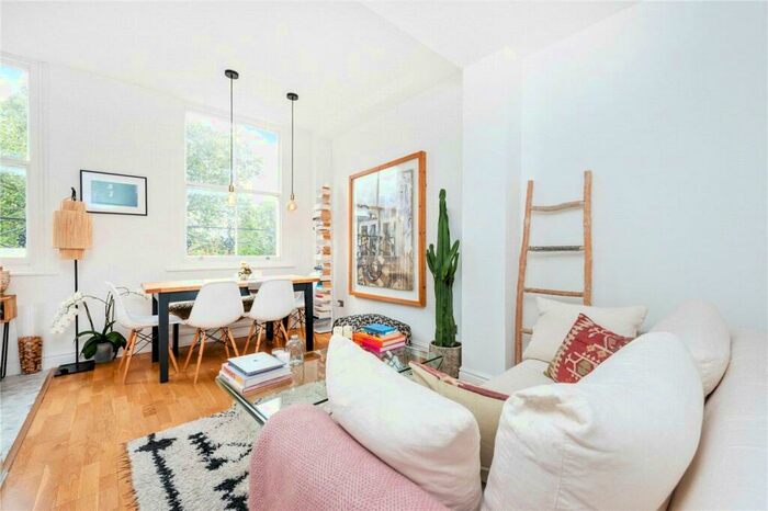 2 Bedroom Apartment To Rent In Arundel Square, London, N7