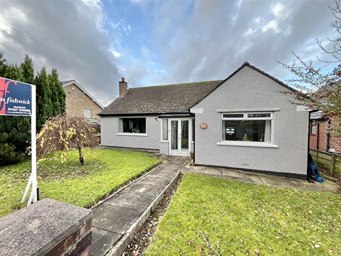 3 Bedroom Detached Bungalow For Sale In Simmondley Lane, Glossop, SK13