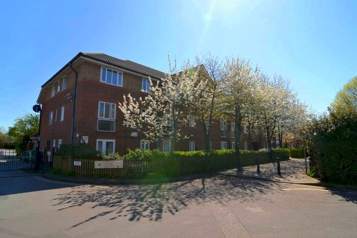 1 Bedroom Flat To Rent In Foyes Court, Shirley Road, SO15