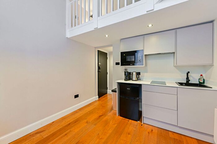 Studio To Rent In Fairholme Road, Barons Court, London, W14