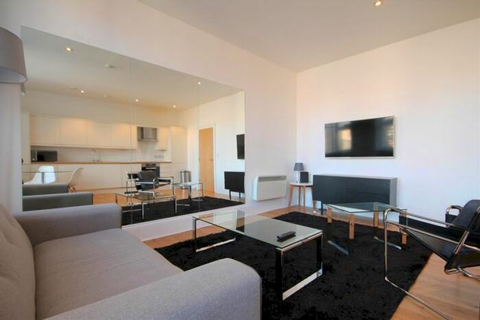 2 Bedroom Flat To Rent In Chaucer Building, City Centre, NE1