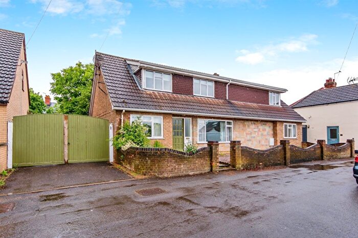 4 Bedroom Detached House For Sale In Back Lane, Eye, Peterborough, PE6