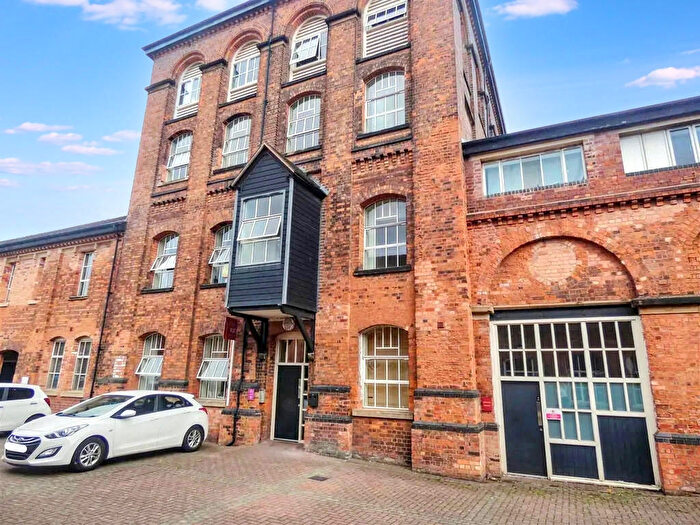 2 Bedroom Apartment For Sale In Tiger Court, Burton-on-Trent, Staffordshire, DE14