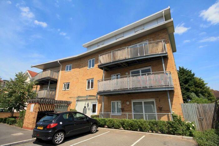 1 Bedroom Flat To Rent In Primrose Place, Isleworth TW7
