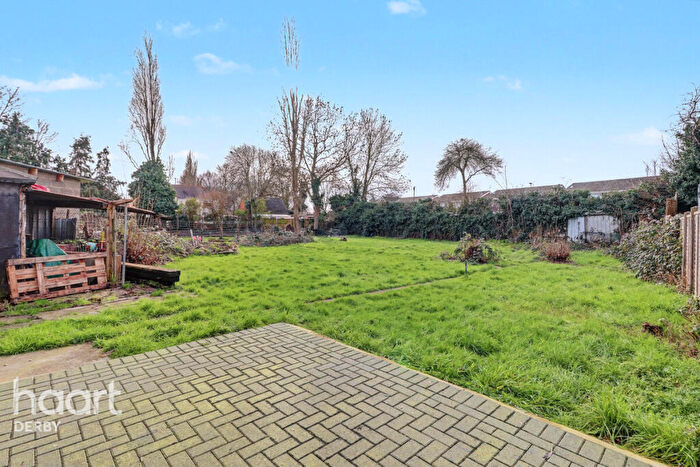 2 Bedroom Semi Detached House For Sale In The Crescent, Alvaston, DE24