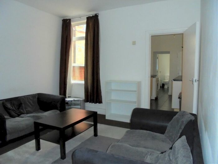 5 Bedroom Terraced House To Rent In St. Georges Road, Coventry, West Midlands CV1