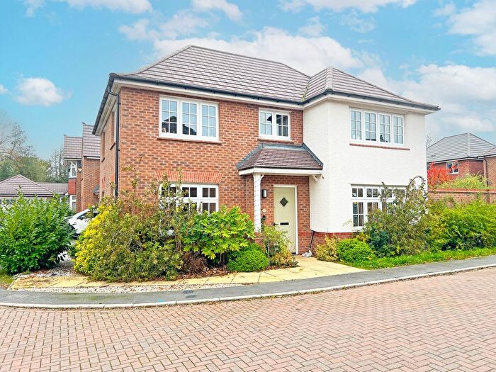 4 Bedroom Detached House For Sale In Flanders Close, Burbage, Leicestershire, LE10
