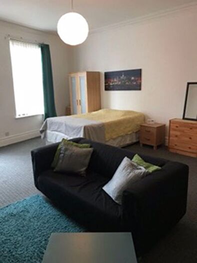 3 Bedroom Flat To Rent In Smithdown Road, Liverpool, L15
