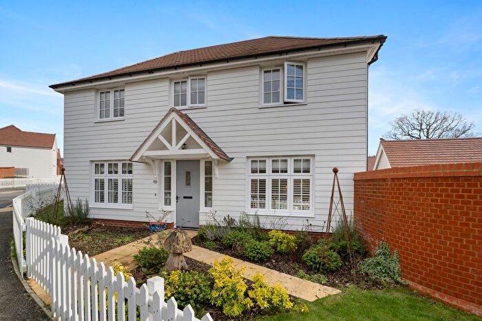 3 Bedroom Detached House For Sale In Acorn Road, Tenterden, TN30