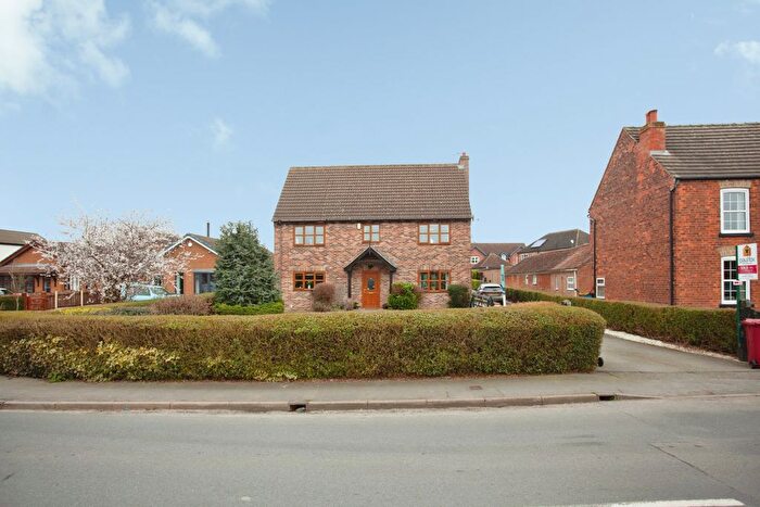 5 Bedroom Detached House For Sale In Akeferry Road, Westwoodside, Doncaster, DN9