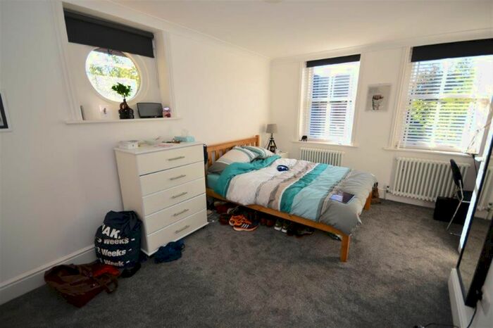 1 Bedroom Detached House To Rent In Redlands Road, Reading, RG1