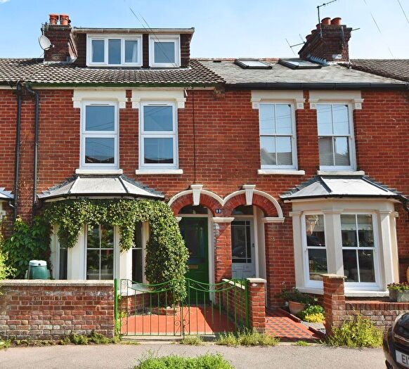 4 Bedroom Terraced House For Sale In St. Andrews Road, Lower Bemerton ***Video Tour***, SP2