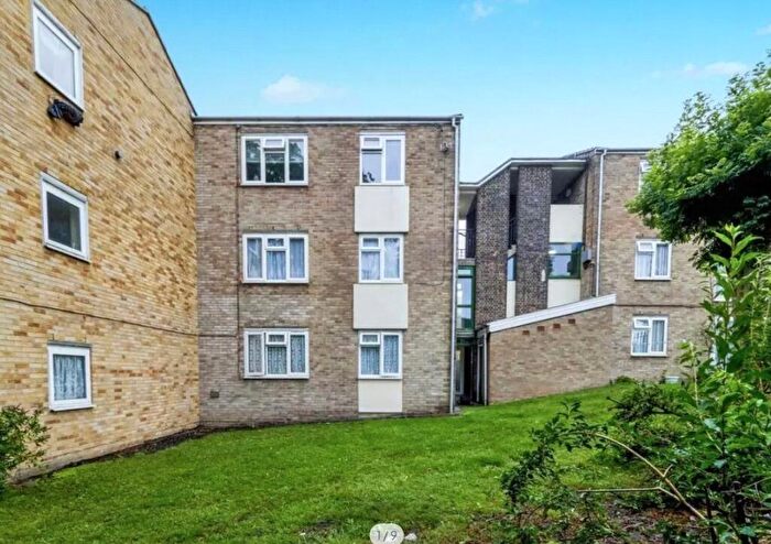 1 Bedroom Flat For Sale In Whitehall Road, Ramsgate, Kent, CT12