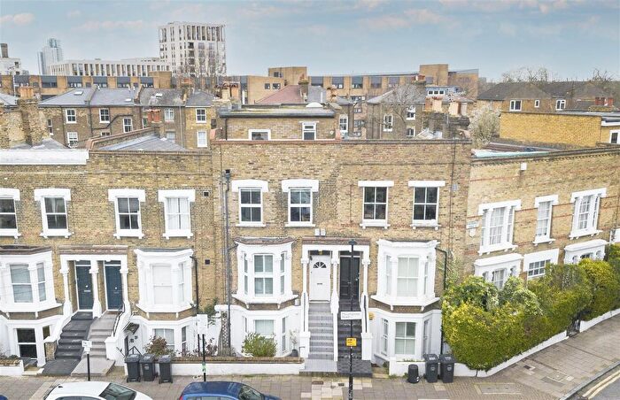 1 Bedroom Flat For Sale In Mountgrove Road, London, N5