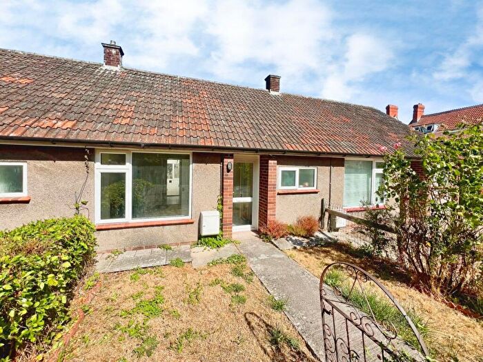 1 Bedroom Terraced Bungalow For Sale In Vestry Close, Street, BA16