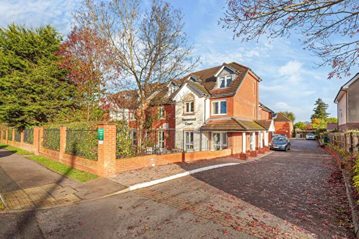 1 Bedroom Flat For Sale In Limpsfield Road, Warlingham, CR6