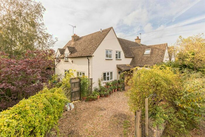 4 Bedroom Semi-Detached House For Sale In Somerton Road, Upper Heyford, Bicester, OX25