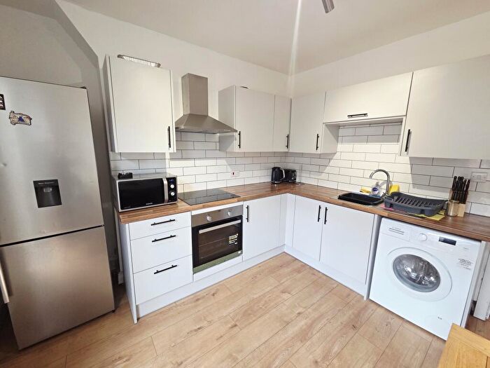 3 Bedroom Terraced House To Rent In Belmont Street, LN2