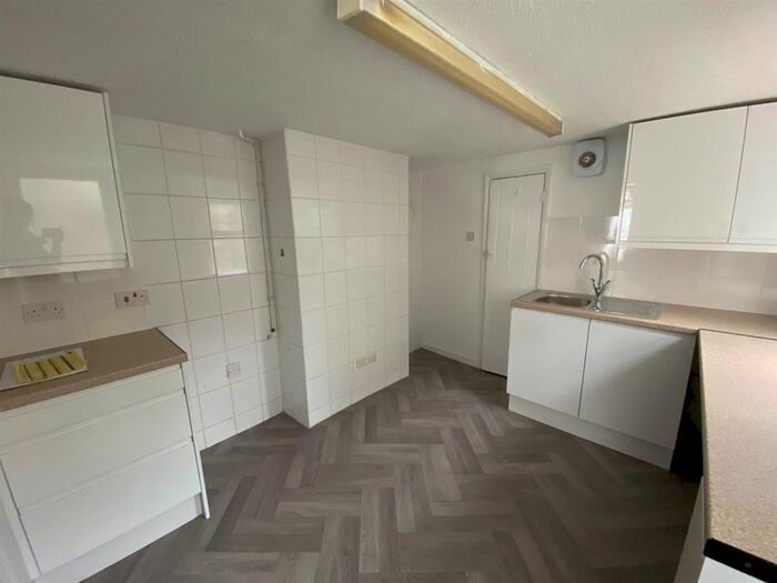 2 Bedroom Property To Rent In Charles Street, Greenhithe, DA9