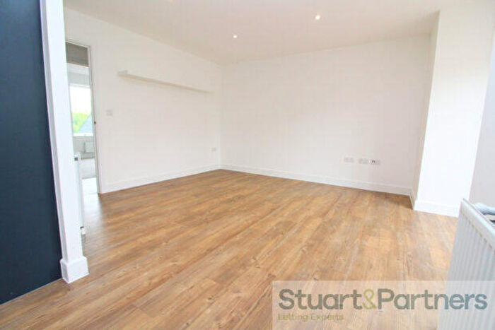 2 Bedroom Apartment To Rent In Blackberry Drive, Lindfield, RH16