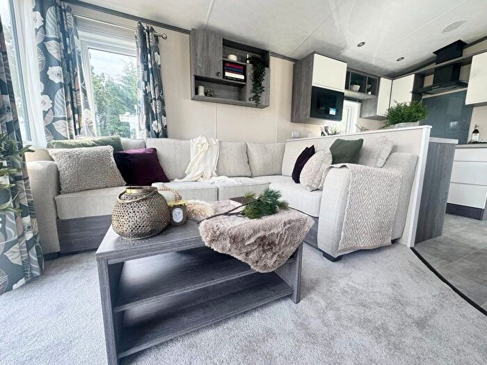 3 Bedroom Park Home For Sale In Kiln Ln, Gisburn, BB7