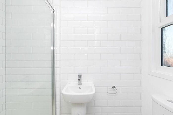 4 Bedroom Detached House For Sale In Addiscombe Court Road, East Croydon, CR0