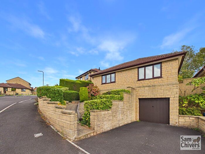 2 Bedroom Detached Bungalow For Sale In Sunnymead, Midsomer Norton, BA3