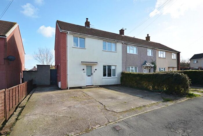 3 Bedroom End Of Terrace House For Sale In Warwick Road, Keynsham, Bristol, BS31