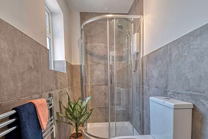 6 Bedroom Semi-Detached House To Rent In Colebridge Avenue, Gloucester, GL2