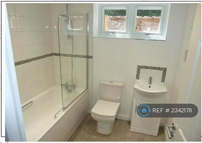 1 Bedroom Flat To Rent In Fleet Road, Fleet, GU51