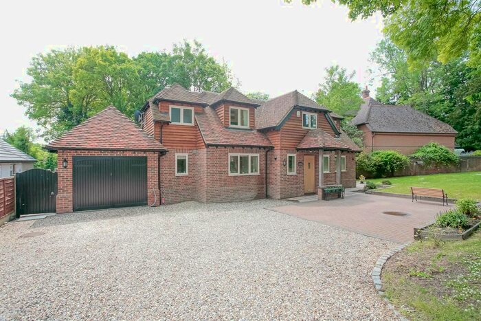 3 Bedroom Detached House To Rent In Little Orchard, Chilton Road, Upton, OX11