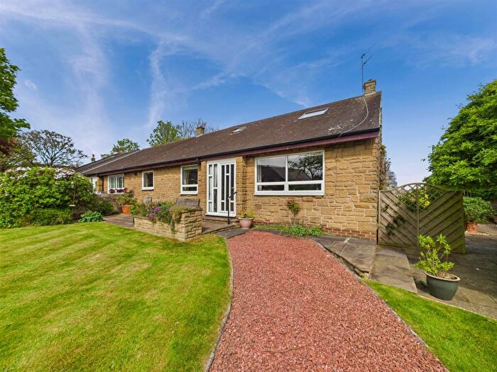 4 Bedroom Semi-Detached Bungalow For Sale In Woodland Close, Earsdon, Whitley Bay, NE25