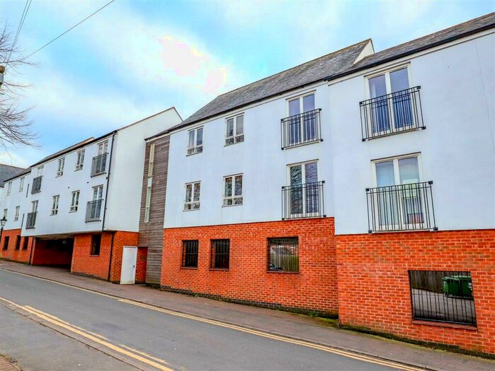 2 Bedroom Flat To Rent In Castle Point, Wood Street, Hinckley, LE10