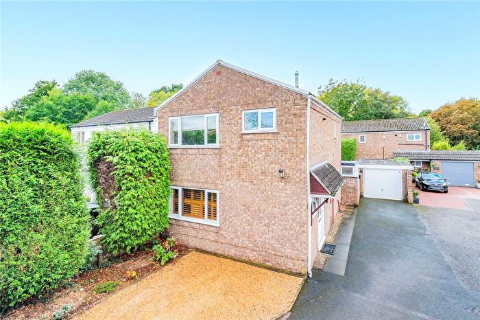 3 Bedroom Detached House For Sale In Millstream Way, Leegomery, Telford, Shropshire, TF1