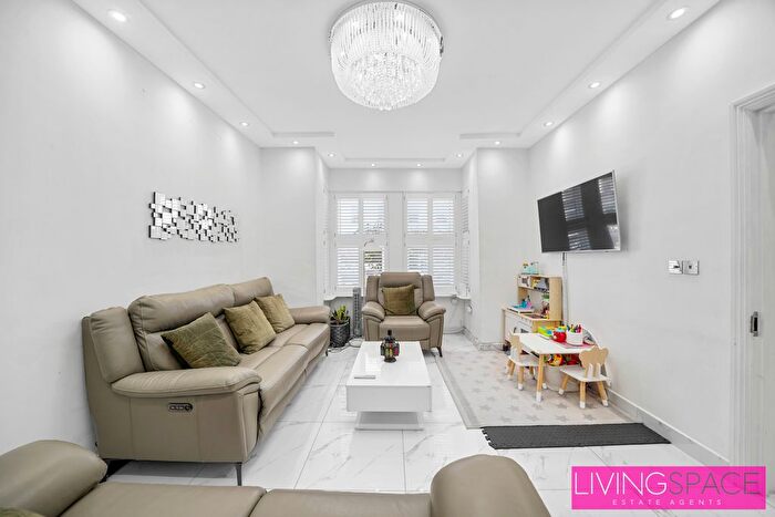 6 Bedroom Terraced House To Rent In Harringay Road, London, N15