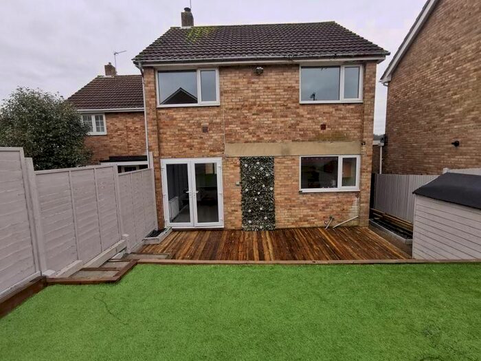 3 Bedroom Property To Rent In Reeves Way, Bursledon, Southampton, SO31