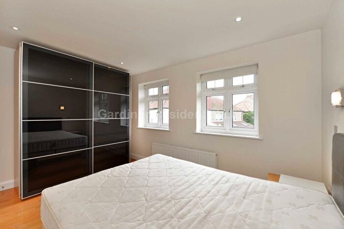 4 Bedroom Semi-Detached House To Rent In Argyle Road, London, W13
