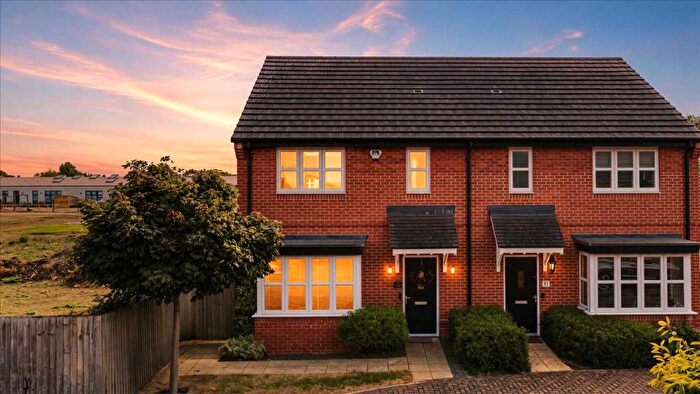 3 Bedroom Semi-Detached House For Sale In Kings Grove, Cranfield, Milton Keynes, MK43