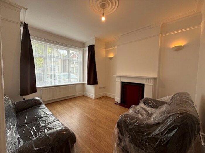 2 Bedroom Maisonette To Rent In Eagle Road, Wembley, Middlesex, HA0