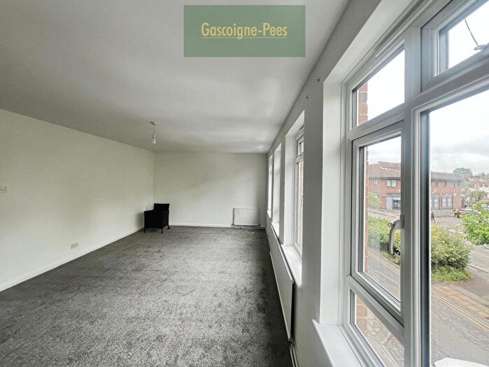 3 Bedroom Apartment To Rent In Cobham, KT11