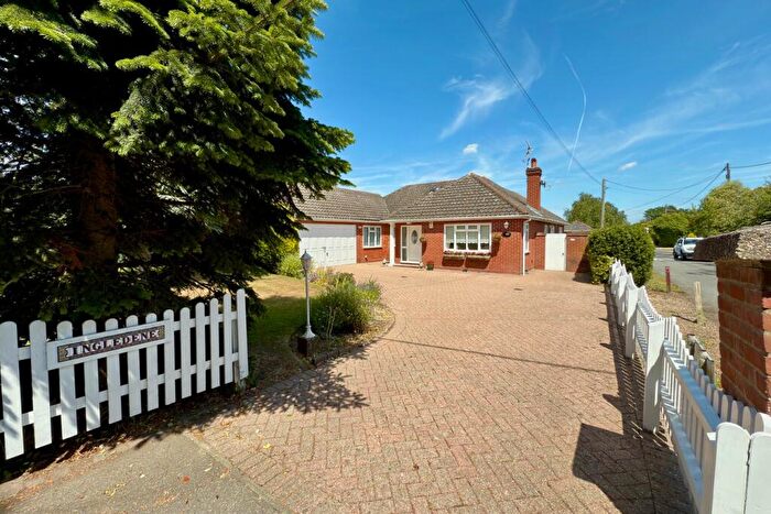 4 Bedroom Detached Bungalow For Sale In The Ridge, Little Baddow, Chelmsford, CM3