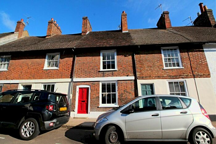 3 Bedroom Town House To Rent In Tilehouse Street, Hitchin, SG5
