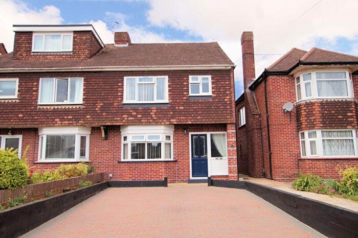 3 Bedroom Semi-Detached House For Sale In Castle Street, Portchester, PO16