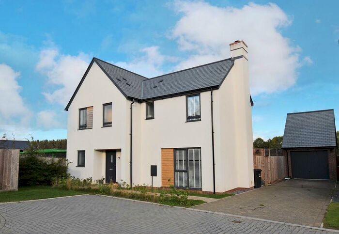 4 Bedroom Detached House For Sale In Kingfisher Close, Newton St. Cyres, EX5