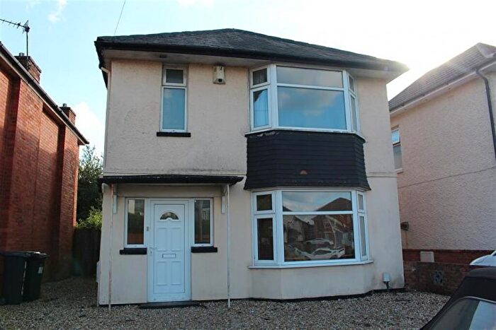 6 Bedroom House To Rent In Bedroom Detached House In Winton, BH9