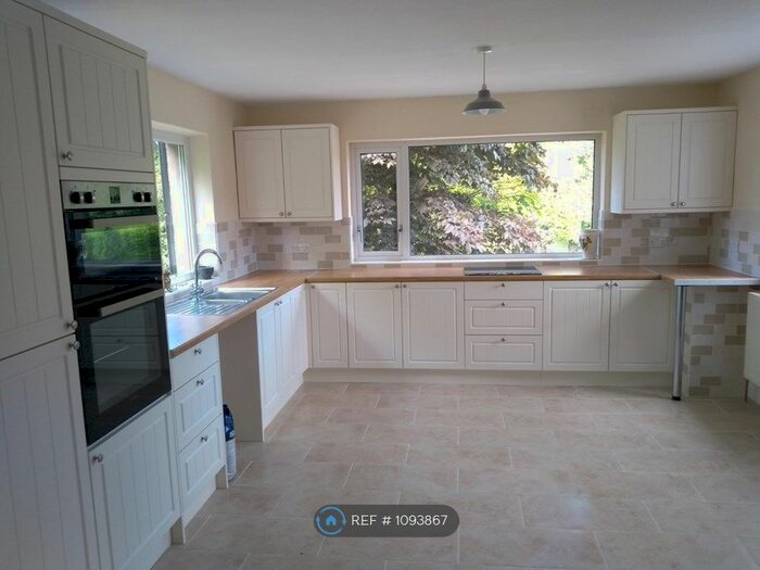 3 Bedroom Detached House To Rent In Lancaster Road, Carnforth LA5