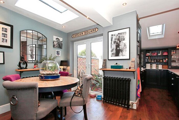 2 Bedroom End Of Terrace House For Sale In North Street, Stanground, Peterborough, PE2