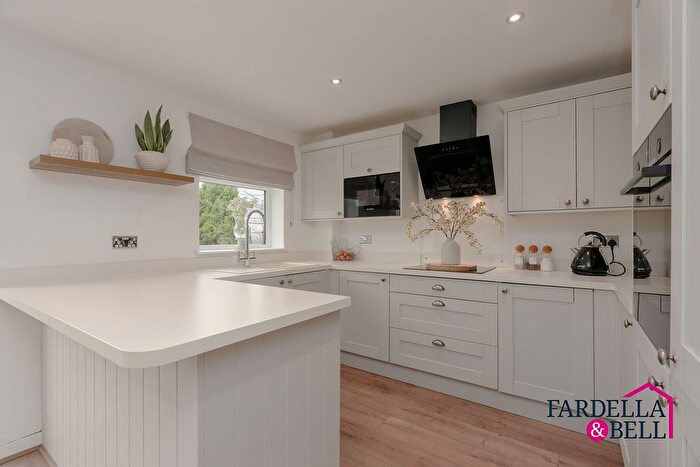 3 Bedroom Semi-Detached House For Sale In Standenhall Drive, Burnley, BB10