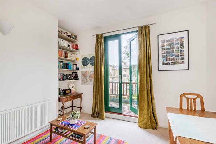 1 Bedroom Flat To Rent In Tufnell Park Road, Tufnell Park, N7