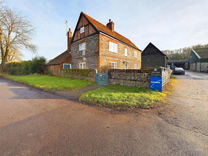 7 Bedroom Detached House To Rent In Myze Farm House, West Wycombe, High Wycombe, Buckinghamshire, HP14